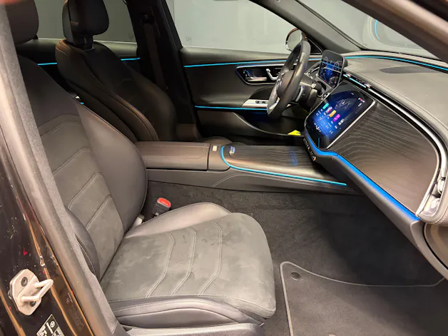 Mercedes-Benz E 450 4M - AMG / DISTRONIC / 360 Grad Kamera / 4D Soundsystem
