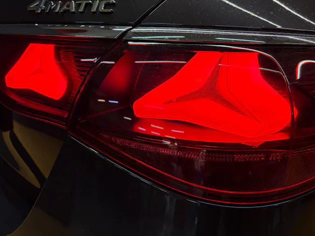 Mercedes-Benz E 450 4M - AMG / DISTRONIC / 360 Grad Kamera / 4D Soundsystem