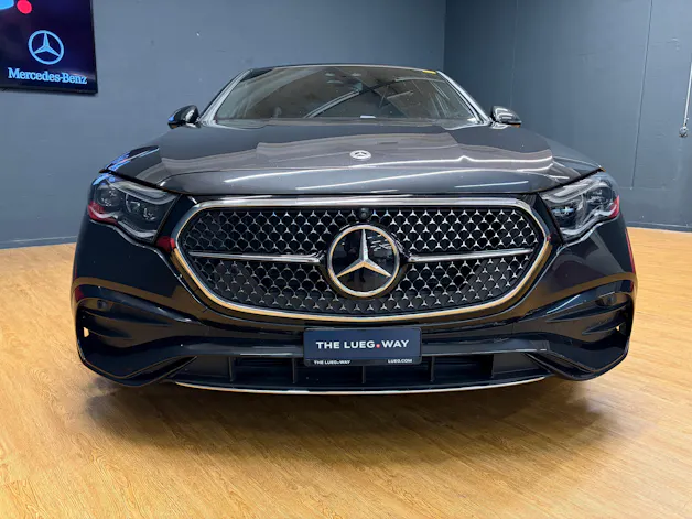 Mercedes-Benz E 450 4M - AMG / DISTRONIC / 360 Grad Kamera / 4D Soundsystem