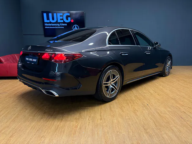 Mercedes-Benz E 450 4M - AMG / DISTRONIC / 360 Grad Kamera / 4D Soundsystem