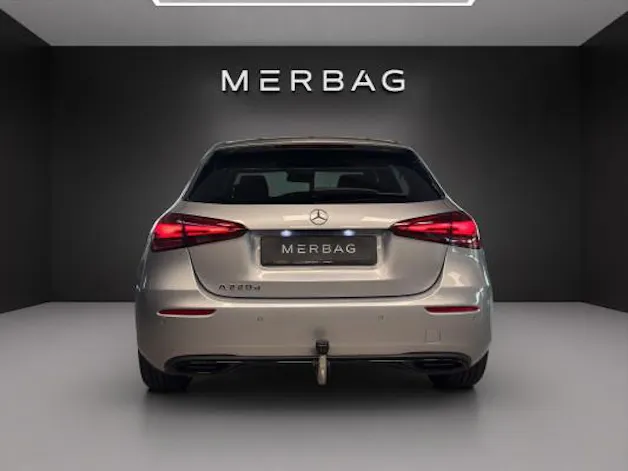 Mercedes-Benz A 220 d 8G-DCT