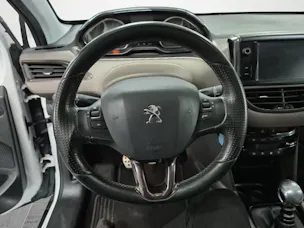 Peugeot 2008 1.6 BlueHDi Allure