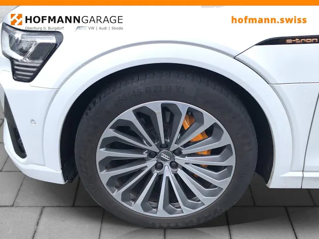 Audi e-tron 55 S Line quattro