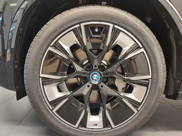 BMW iX3 Impressive