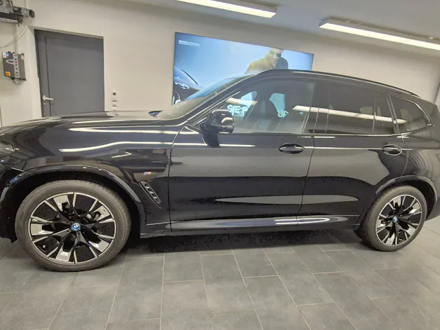BMW iX3 Impressive