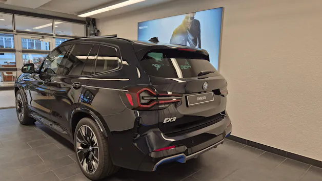 BMW iX3 Impressive