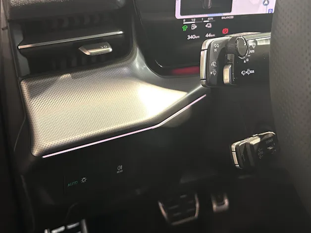 Audi Q3 SUV e-hybrid 200 kW S tronig