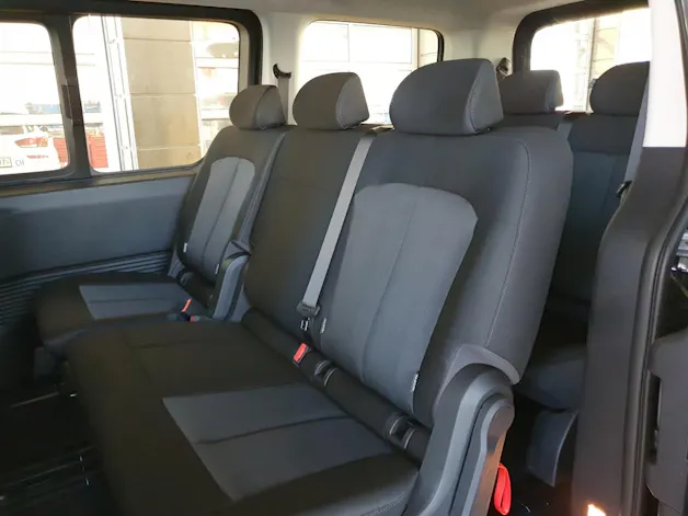 Hyundai Staria Wagon 1.6 GDi HEV Amplia