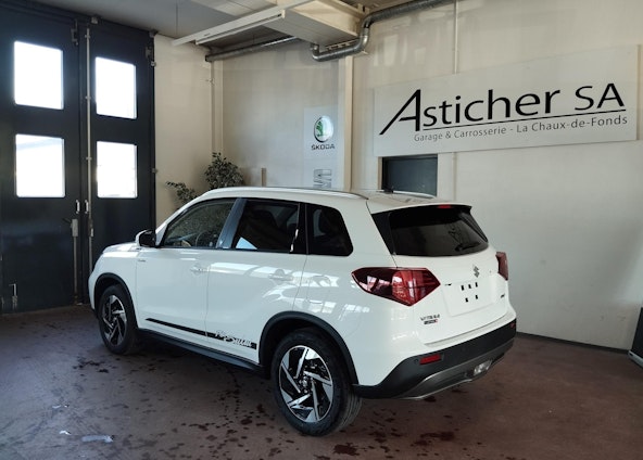 Vehicle image 3 Vehicle image 3