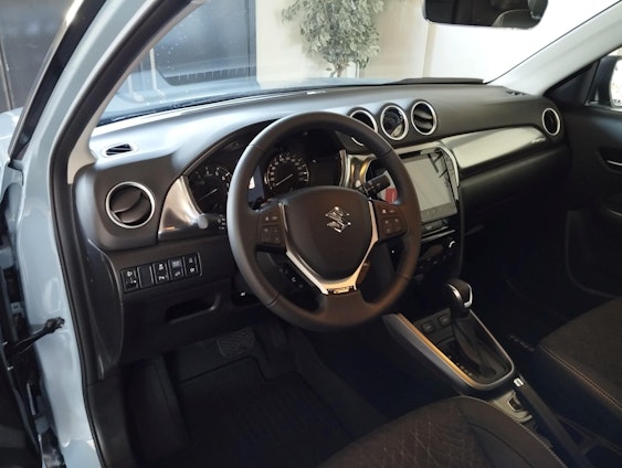 Vehicle image 11 Vehicle image 11