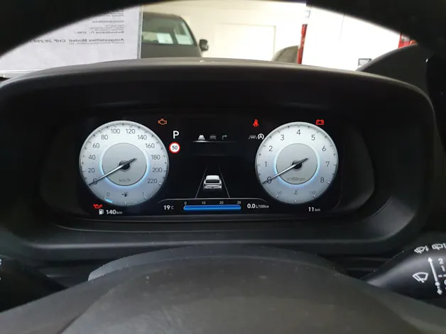 Hyundai i20 1.0 T-GDi Amplia Two Tone Safety Pack