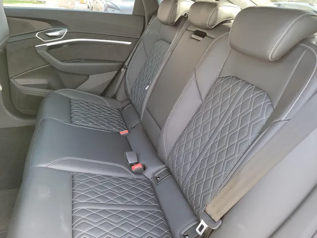 Audi e-tron 55 Sportback S Line quattro
