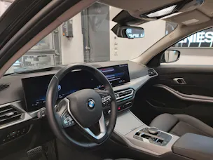 BMW 320d xDrive 48V Touring