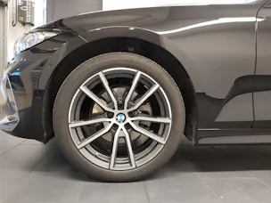 BMW 320d xDrive 48V Touring
