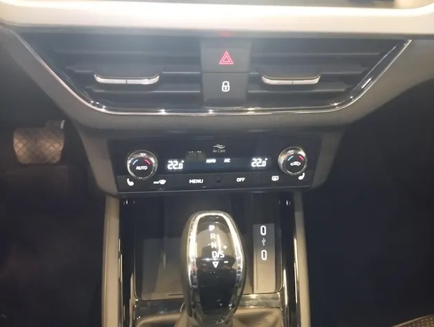 Škoda Kamiq 1.0 TSI Tour DSG
