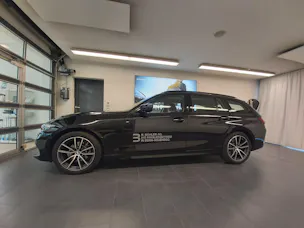 BMW 320d xDrive 48V Touring