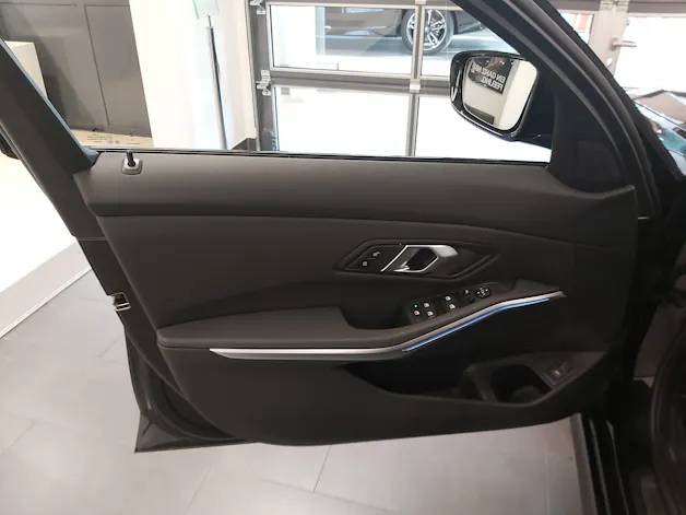 BMW 320d xDrive 48V Touring