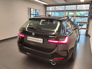 BMW 320d xDrive 48V Touring