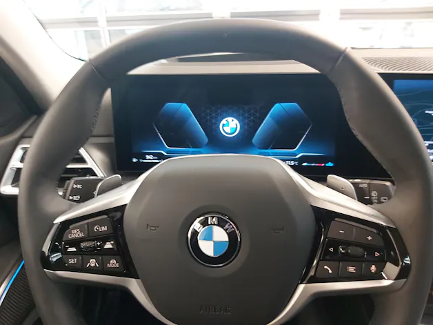 BMW 320d xDrive 48V Touring