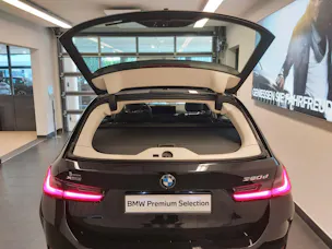 BMW 320d xDrive 48V Touring
