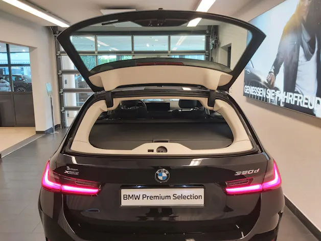 BMW 320d xDrive 48V Touring