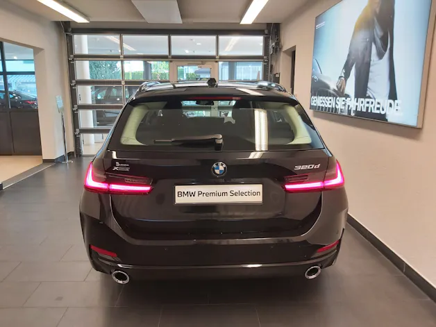 BMW 320d xDrive 48V Touring