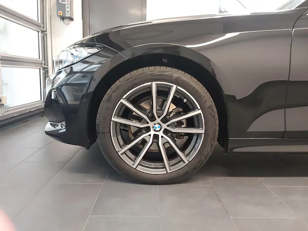 BMW 320d xDrive 48V Touring