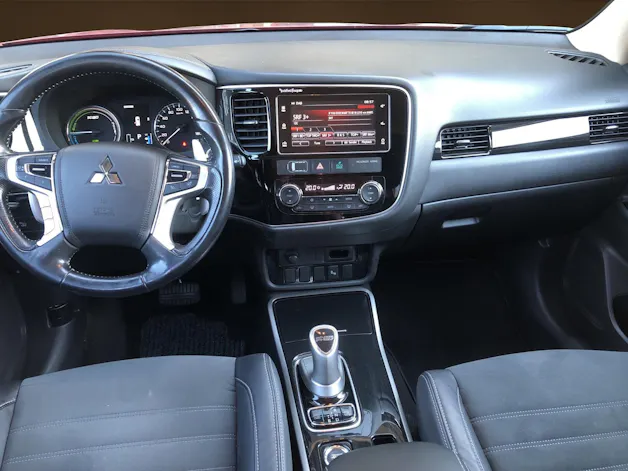 Mitsubishi Outlander 2.0 PHEV Style