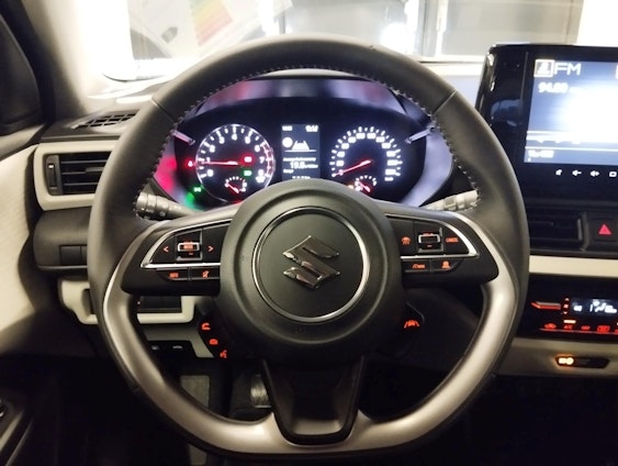 Vehicle image 8 Vehicle image 8