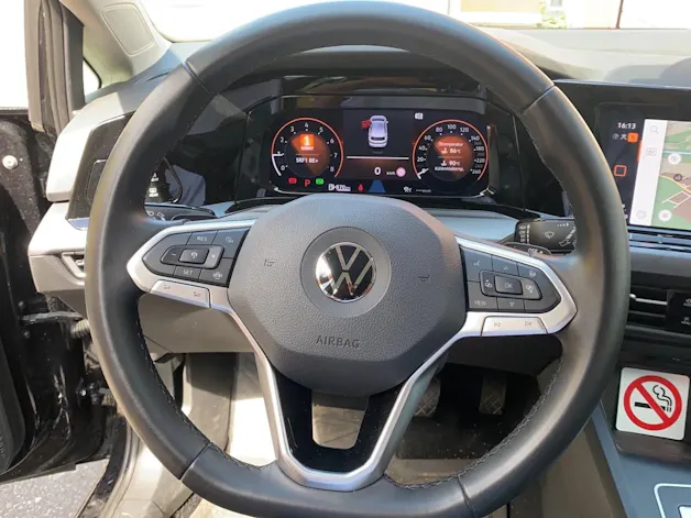 VW Golf 1.5 eTSI mHEV ACT First Edition DSG