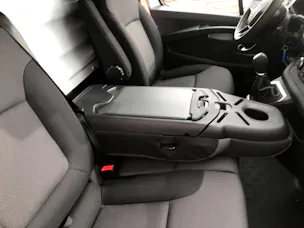 Renault Trafic Red VAN L1H1 2.0 dCi 150 EDC mit Heckklappe