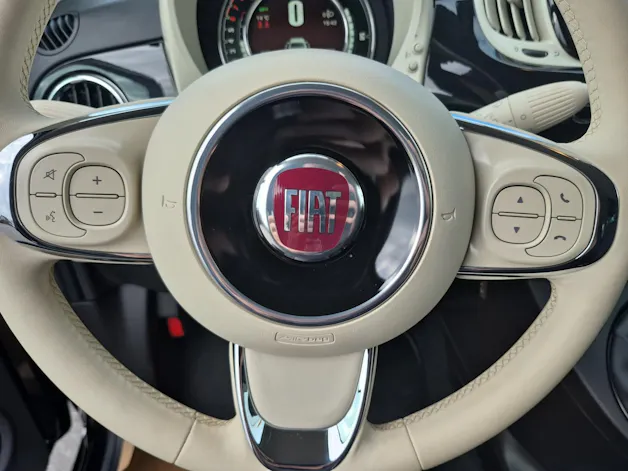 Fiat 500 1.0 Hybrid Swiss Edition