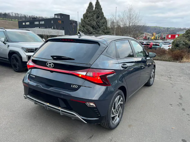 Hyundai i20 1.0 T-GDi Amplia DCT