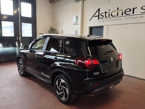 Vehicle image 3 Vehicle image 3