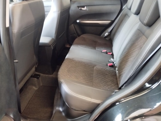 Vehicle image 10 Vehicle image 10