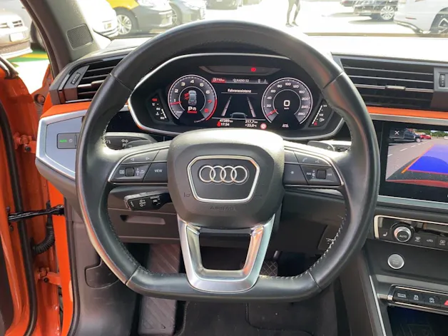 Audi Q3 45 TFSI S line quattro S-tronic