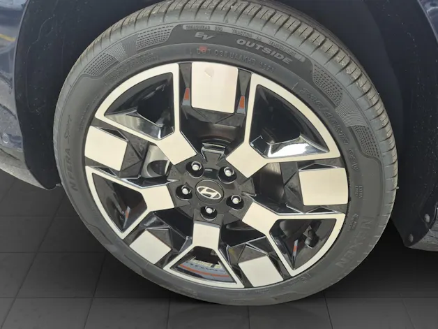Hyundai Kona Electric Luxury Alcantara