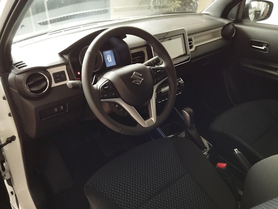 Vehicle image 9 Vehicle image 9