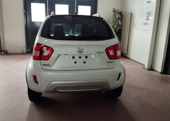 Vehicle image 5 Vehicle image 5