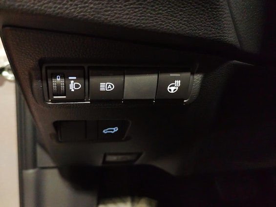 Vehicle image 13 Vehicle image 13