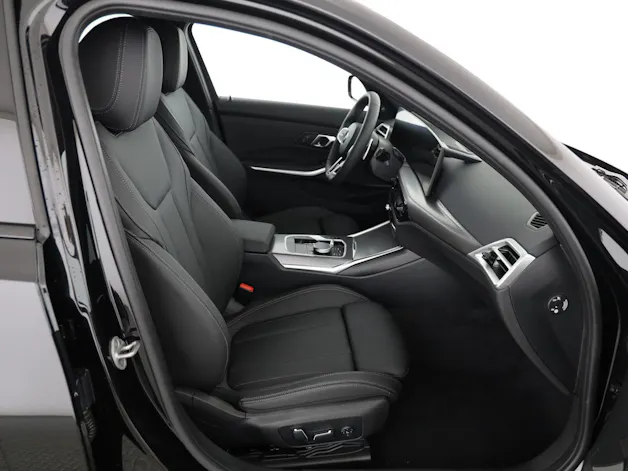 BMW 320d xDrive 48V Touring Steptronic M Sport