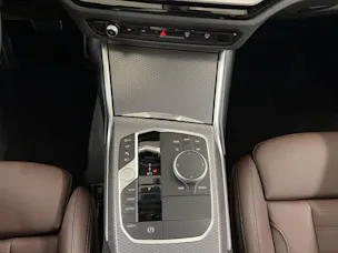 BMW 330e xDrive Steptronic M Sport