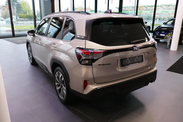 Subaru Forester Station 2.0i e-Boxer Luxury