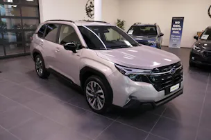 Subaru Forester Station 2.0i e-Boxer Luxury