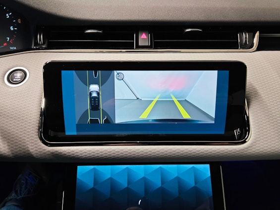 Vehicle image 15 Vehicle image 15