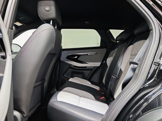 Vehicle image 6 Vehicle image 6