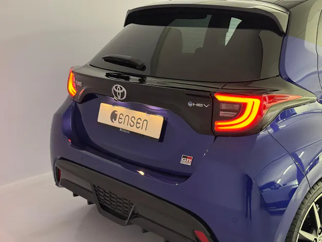 Toyota Yaris 1.5 VVT-i HSD GR Sport