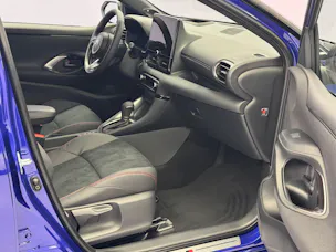 Toyota Yaris 1.5 VVT-i HSD GR Sport
