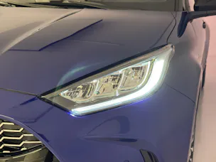 Toyota Yaris 1.5 VVT-i HSD GR Sport