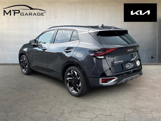 Vehicle image 6 Vehicle image 6